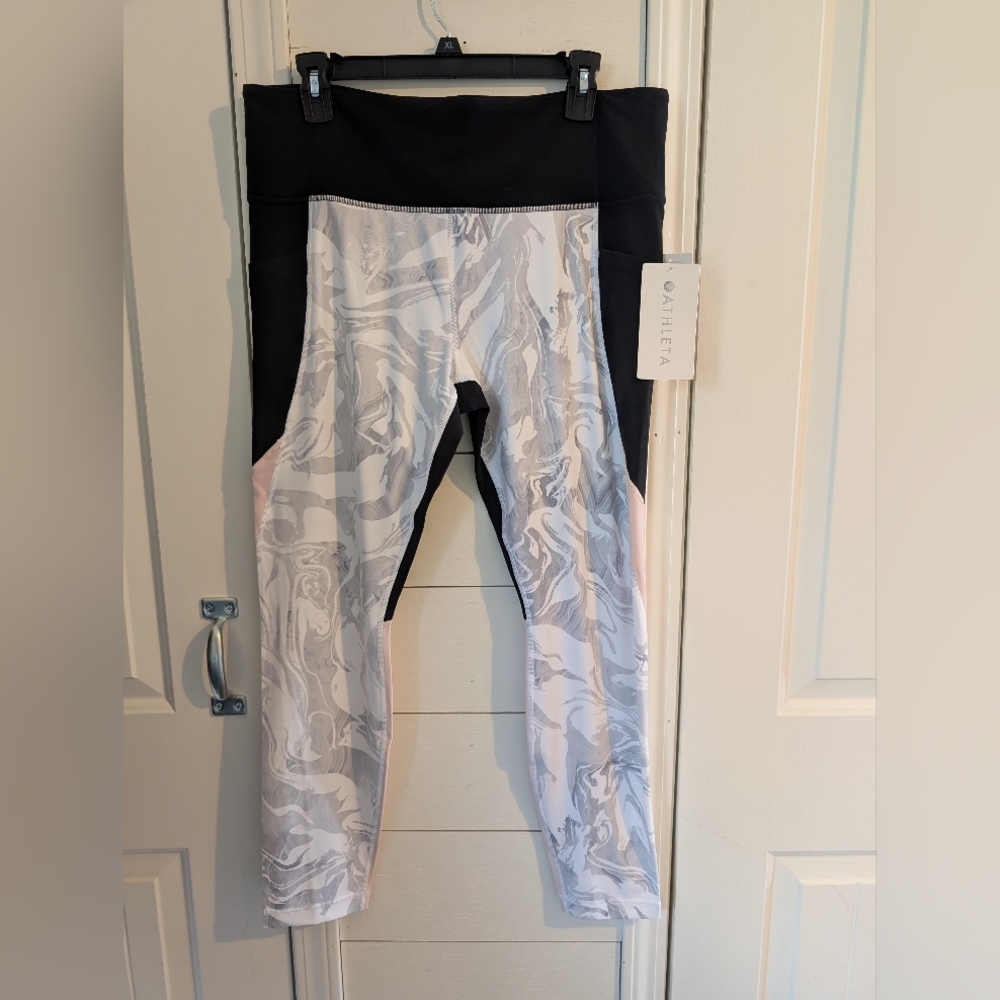 Athleta Marble Salutation Leggings With Pockets